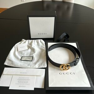 Gucci GG Marmont Belt with signature double G brushed gold/brass hardware.